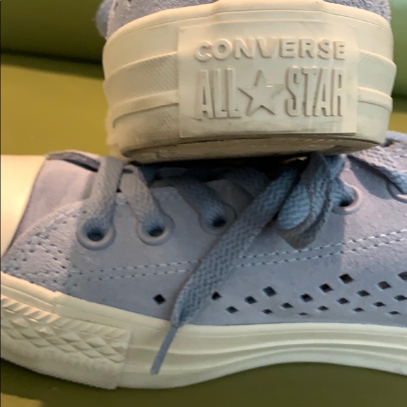 Converse All Star Light Blue Suede Sneakers. - Picture 14 of 16